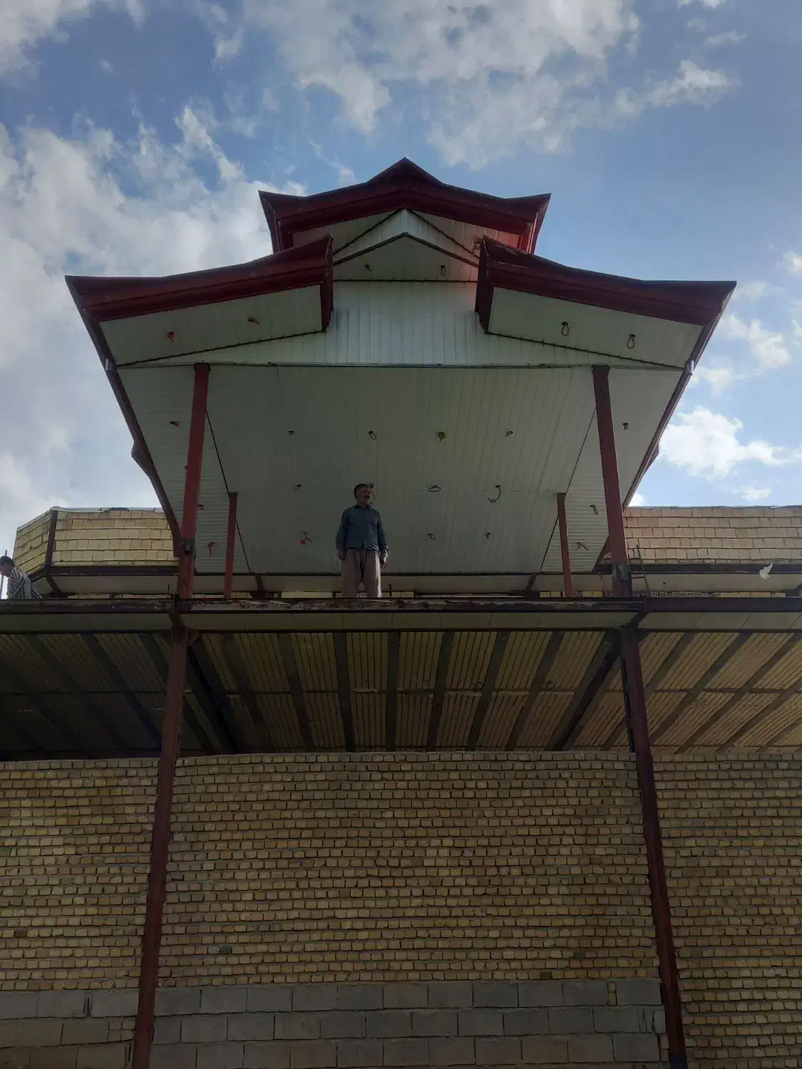 نصب شیروانی|خدمات پیشه و مهارت|کوهدشت, |دیوار