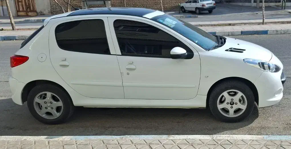 پژو۲۰۷ ۱۴۰۱ پانوراما|خودرو سواری و وانت|لنجان, |دیوار