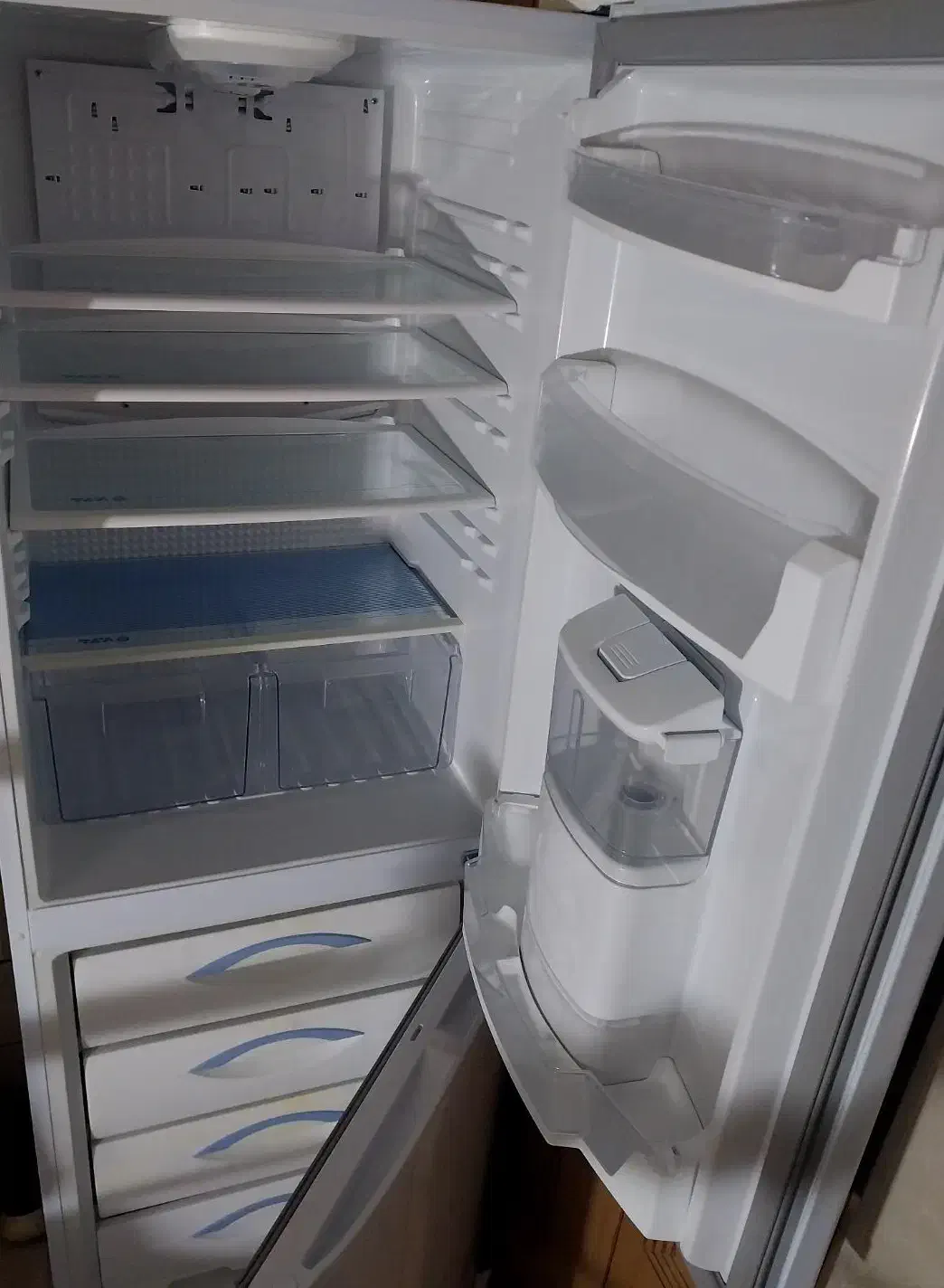 سالم در حد نو|یخچال و فریزر|خمینی‌شهر, |دیوار