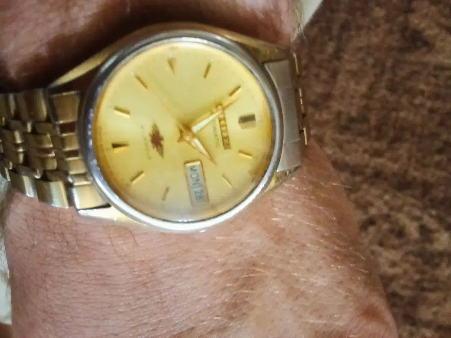 ساعت وانگشتر چندسنگ|ساعت|اردبیل, |دیوار