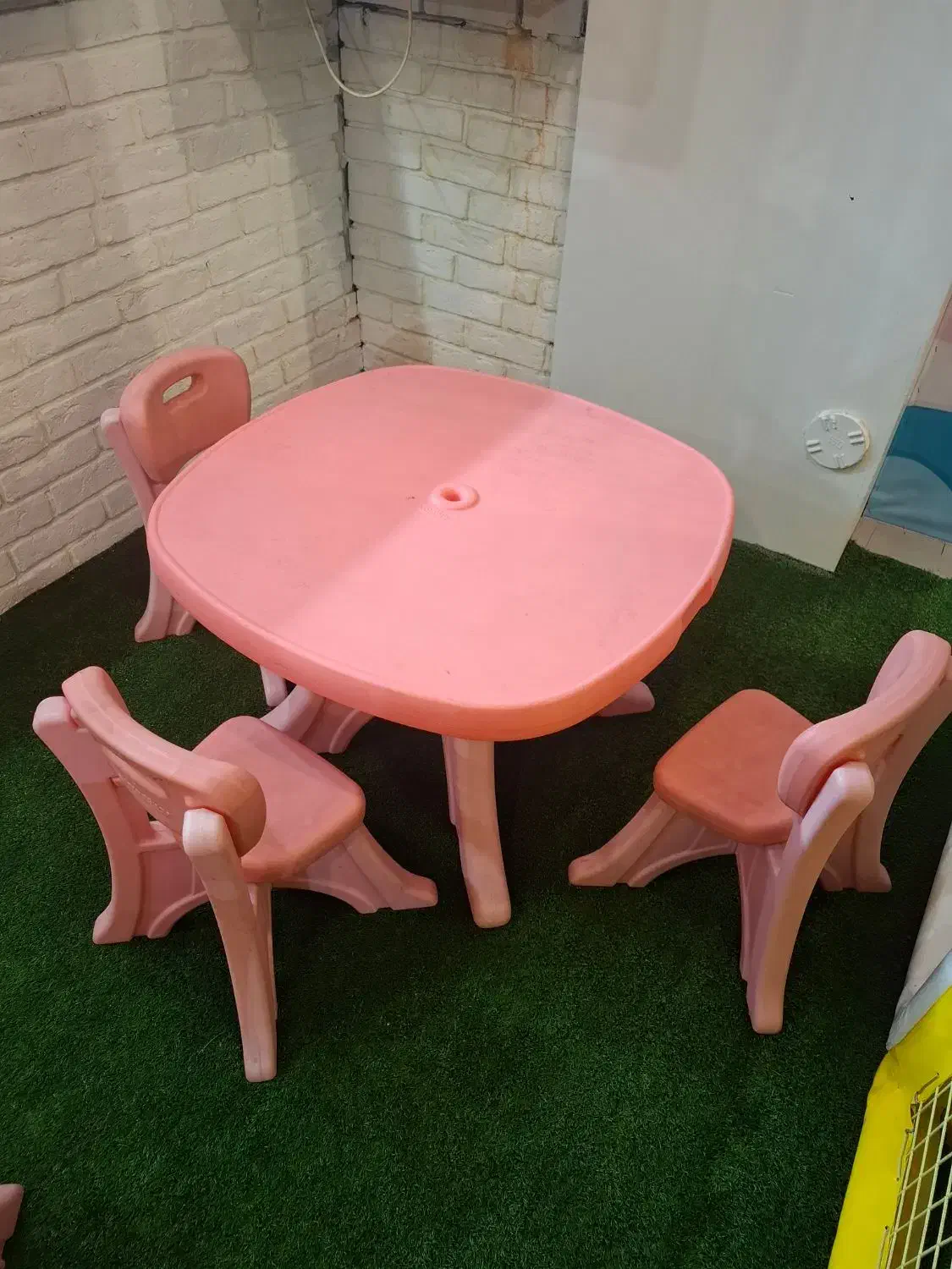 میز و صندلی کودک|اسباب و اثاث بچه|کرج, گلشهر|دیوار