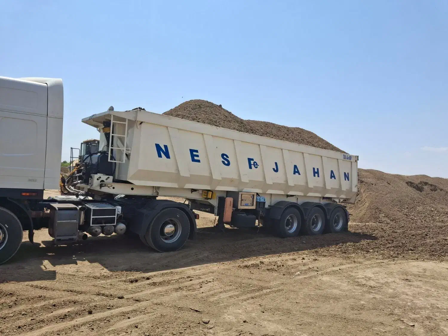 کود گاوی صنعتی مناسب کشت|خدمات باغبانی و درختکاری|اقلید, |دیوار