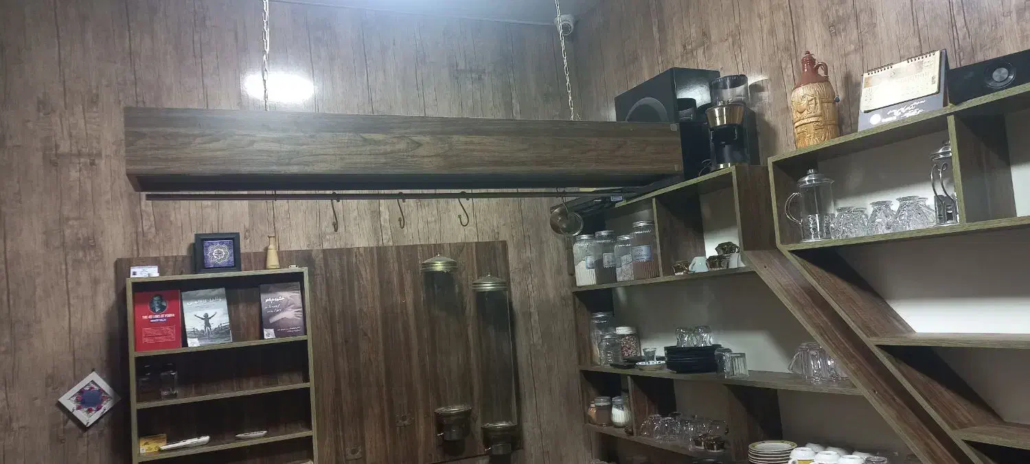 پیشخوان و ویترین کافه|کافی‌شاپ و رستوران|رشت, امین الضرب|دیوار