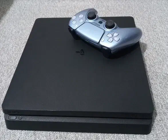 PS4 اسلیم یک ترابایت|کنسول، بازی ویدئویی و آنلاین|آبدانان, |دیوار