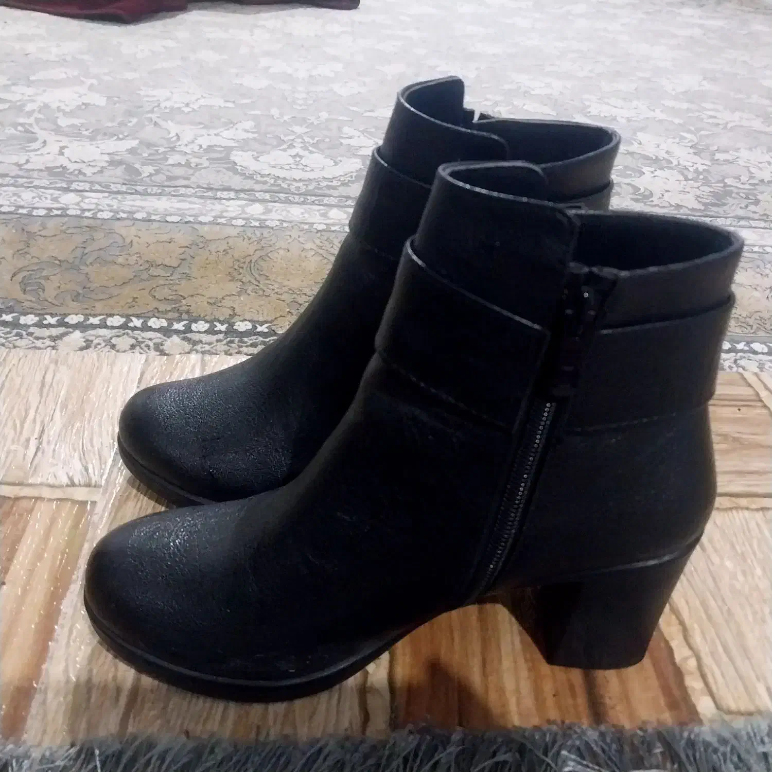 نیم بوت|کیف، کفش، کمربند|کرمان, |دیوار