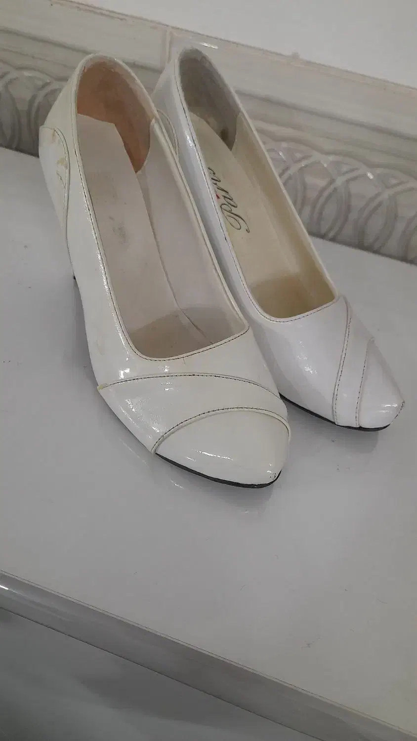 دو جفت کفش|کیف، کفش، کمربند|قوچان, |دیوار