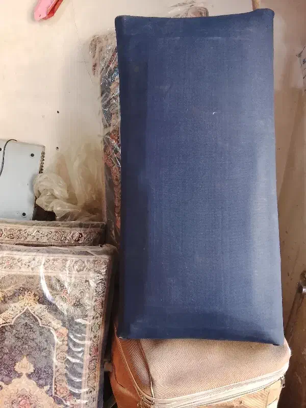 4 عدد پشتی نو|پشتی|مشهد, کوی دروی|دیوار