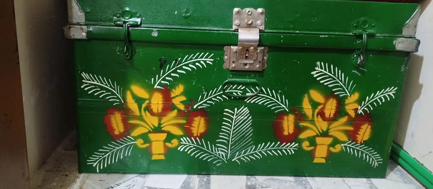 صندوقچه آهنی برای وسایل|مبلمان خانگی و میز عسلی|زاهدان, |دیوار