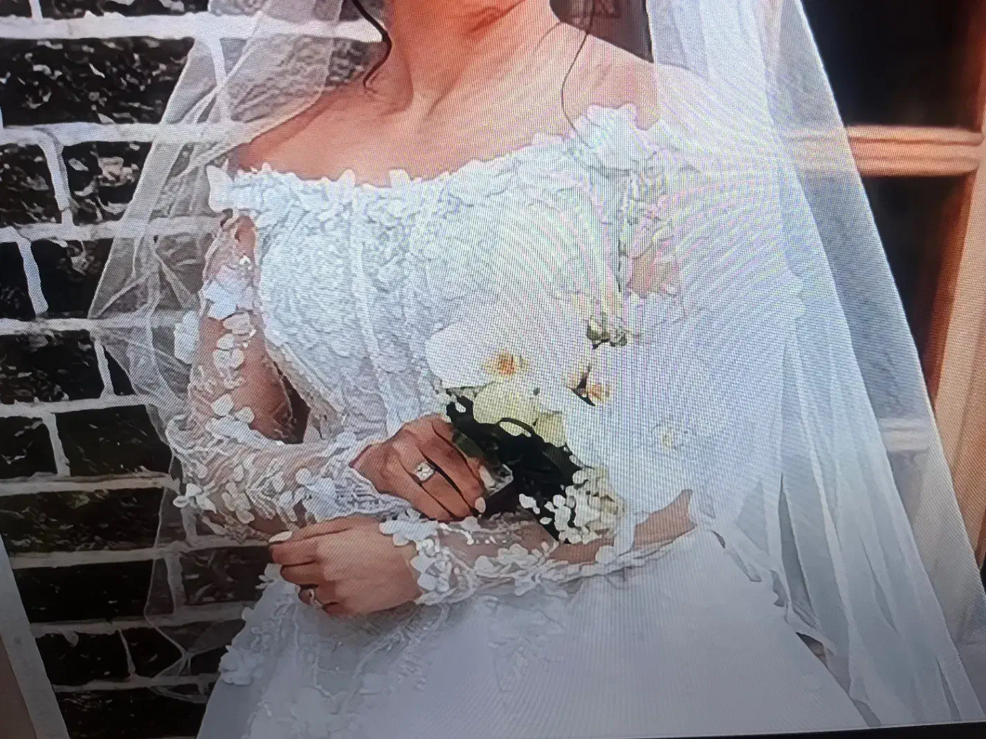 لباس عروس|لباس|کرج, عظیمیه|دیوار