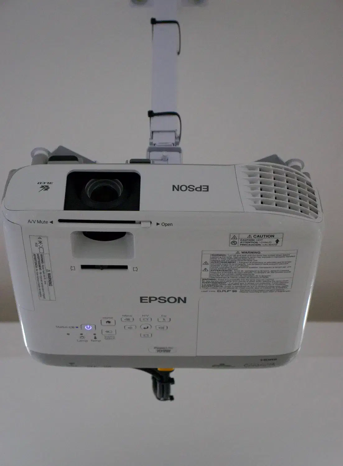 ویدیو پرژکتور epson powerlite 109w|تلویزیون و پروژکتور|گلستان (تهران), |دیوار