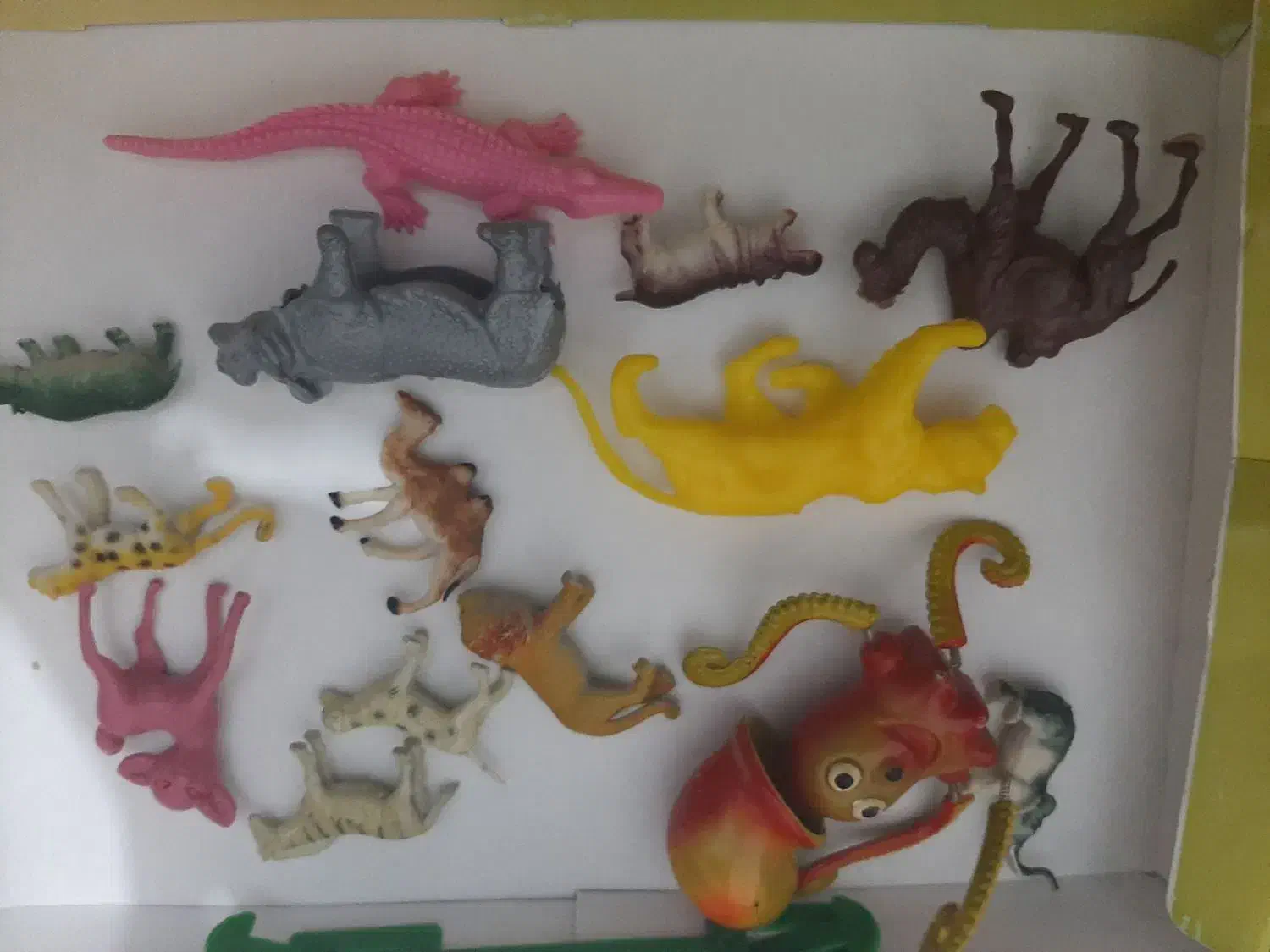 عروسک سگ باپوست طبیعی|اسباب‌‌بازی|بهار, |دیوار