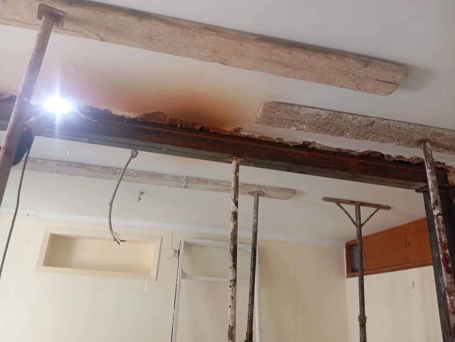 تخریببازسازی مقاوم سازی0تا100|خدمات پیشه و مهارت|شیراز, پودنک|دیوار