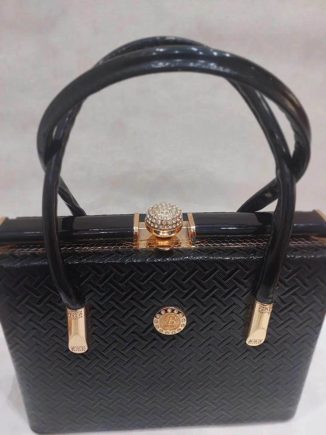 کیف مجلسی|کیف، کفش، کمربند|تبریز, |دیوار