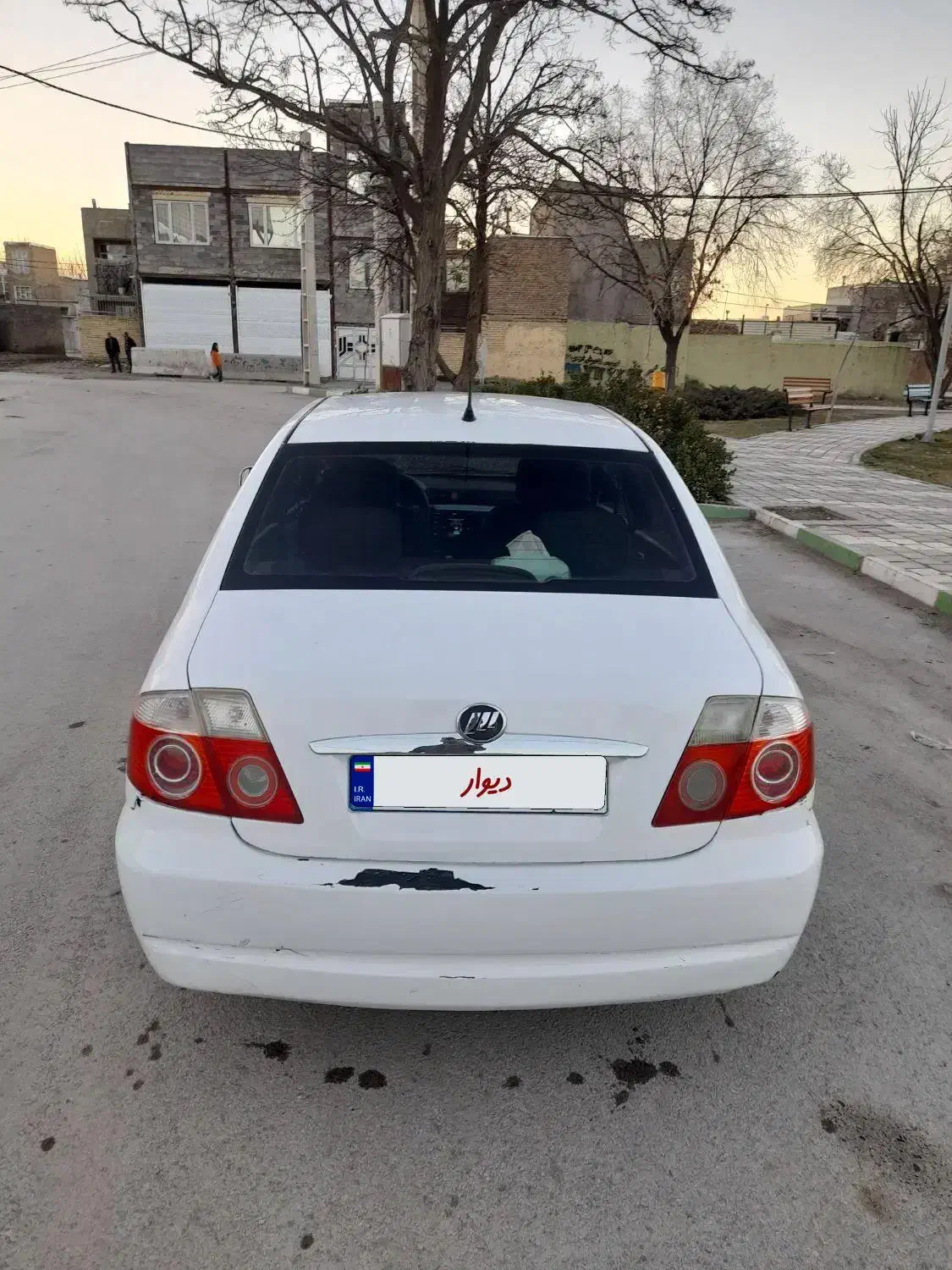 لیفام ۵۲۰|خودرو سواری و وانت|همدان, |دیوار