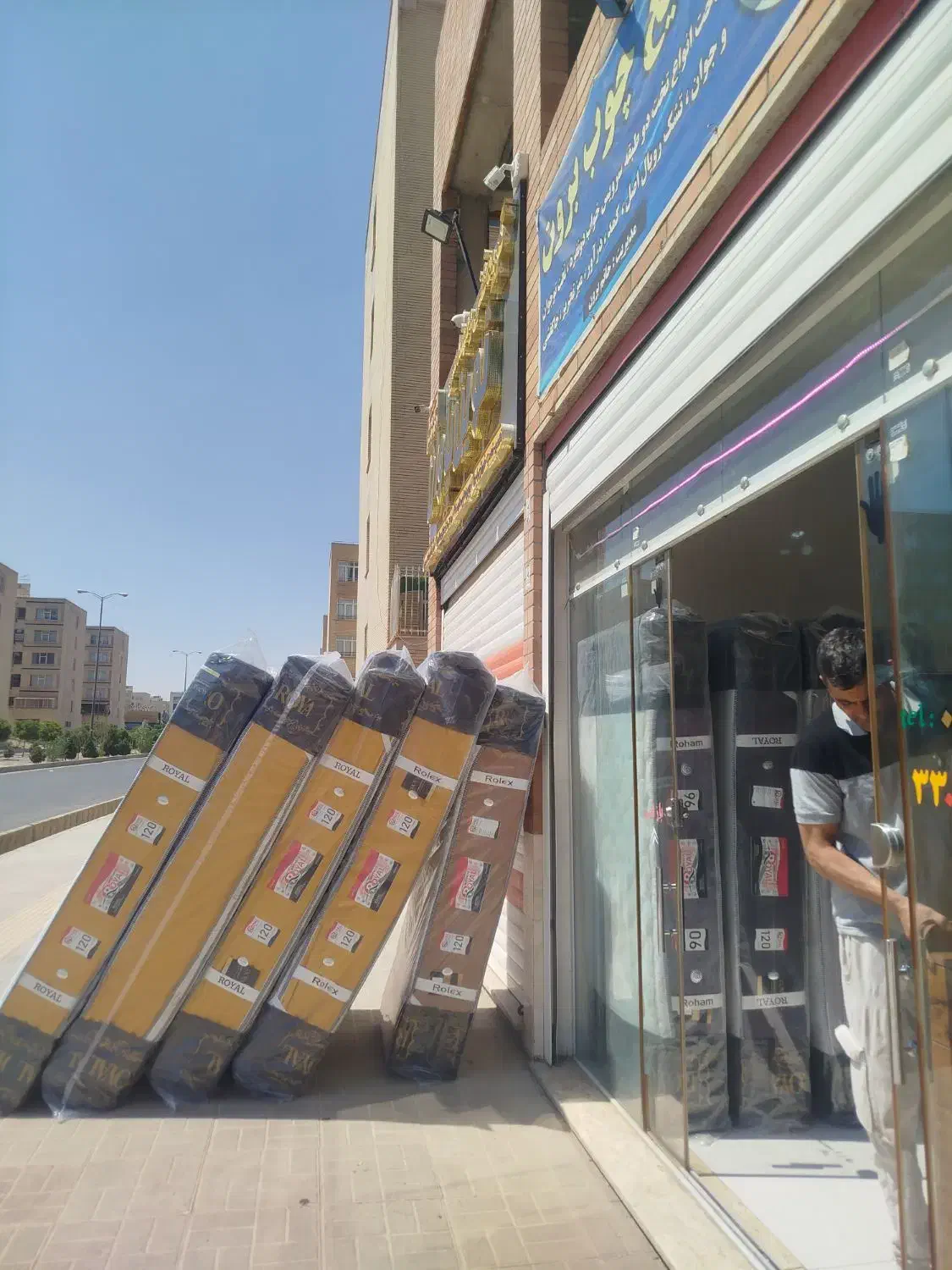 تشک اصل رویال|تشک تختخواب|فولادشهر, مسکن مهر فولادشهر|دیوار