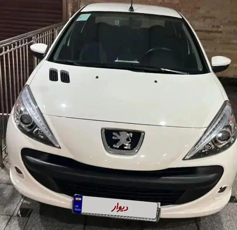 ۲۰۷ صندوقدار اتومات sd مدل ۹۸|خودرو سواری و وانت|تهران, حکیمیه|دیوار