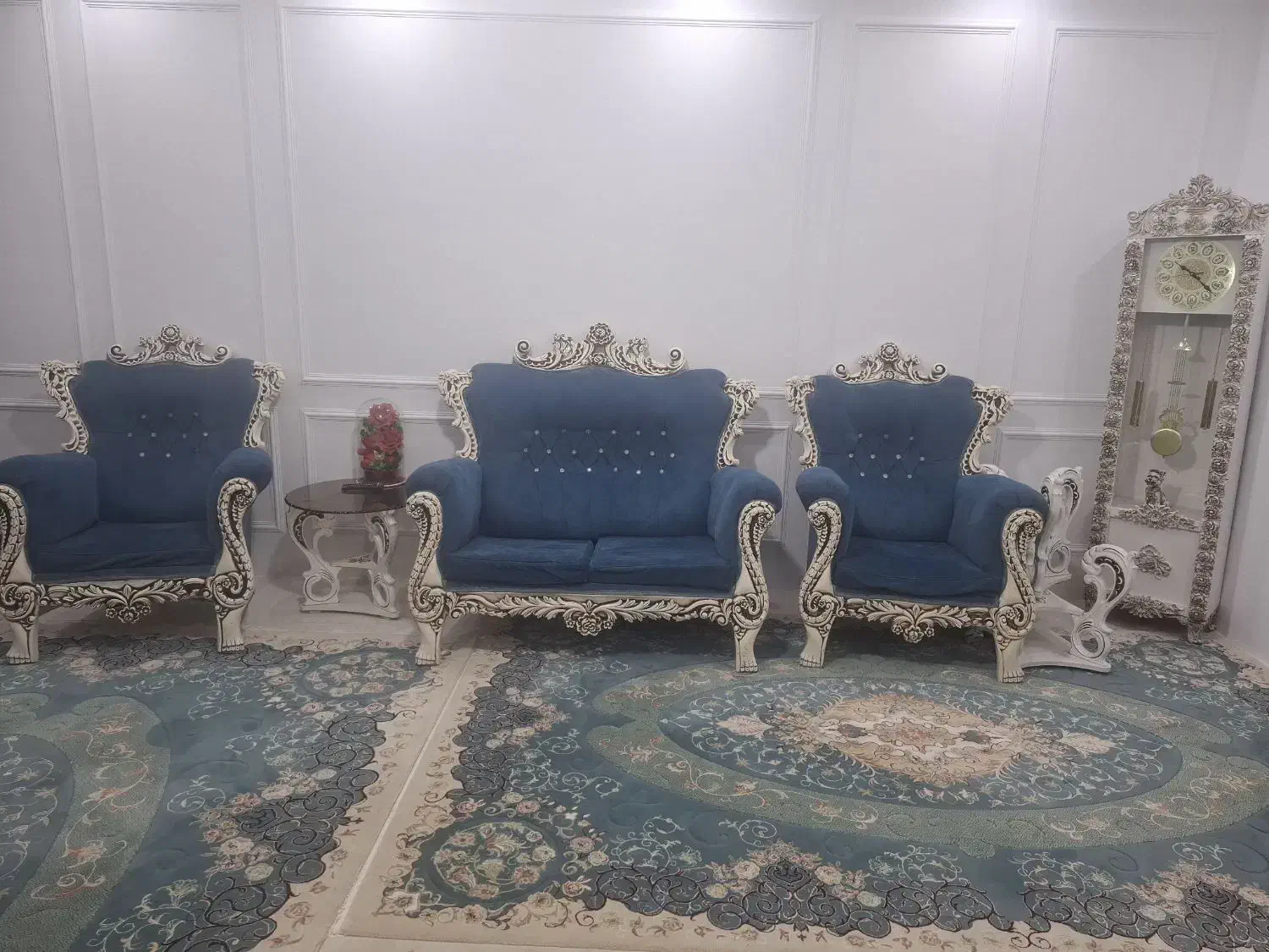 مبلمان۷نفره همراه با ساعت و آینه و کنسول|مبلمان خانگی و میز عسلی|سنندج, |دیوار