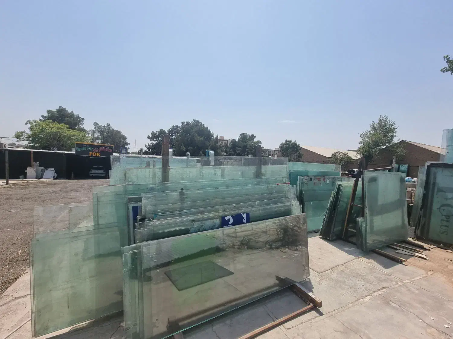 شیشه سکوریت میرال نشکن دست دوم|عمدهفروشی|تهران, کیانشهر|دیوار