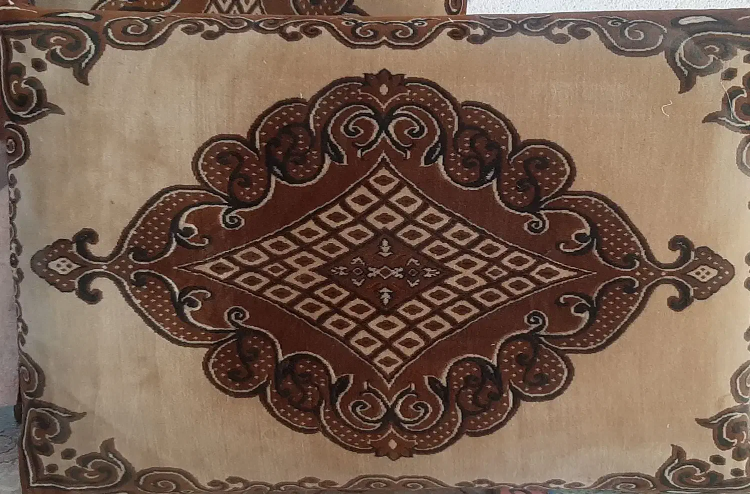 پشتی|پشتی|لنجان, |دیوار