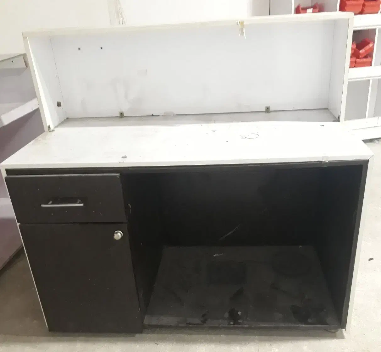 میز و ویترین|بوفه، ویترین، کنسول|مشهد, یاس|دیوار