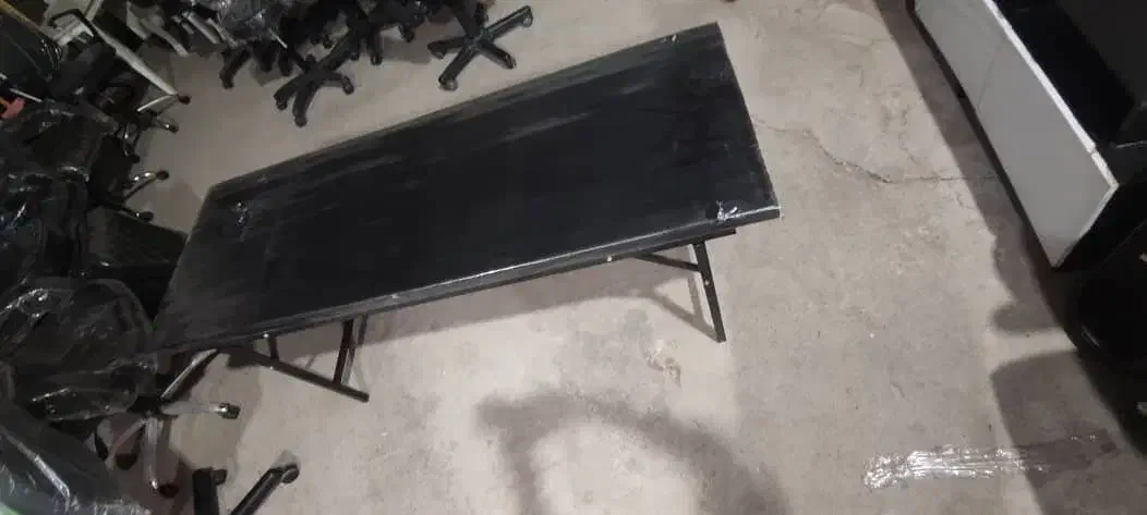 تخت|آرایشگاه و سالن‌های زیبایی|بهبهان, |دیوار