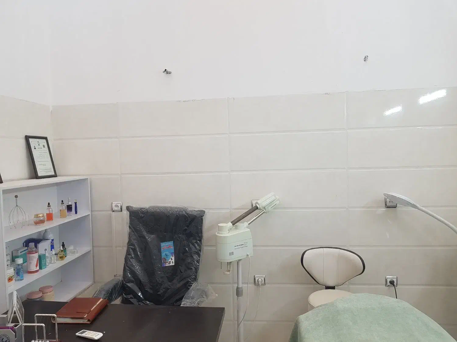 رهن و اجاره مغازه ۱۶متری چمران|اجارهٔ مغازه و غرفه|سیرجان, |دیوار