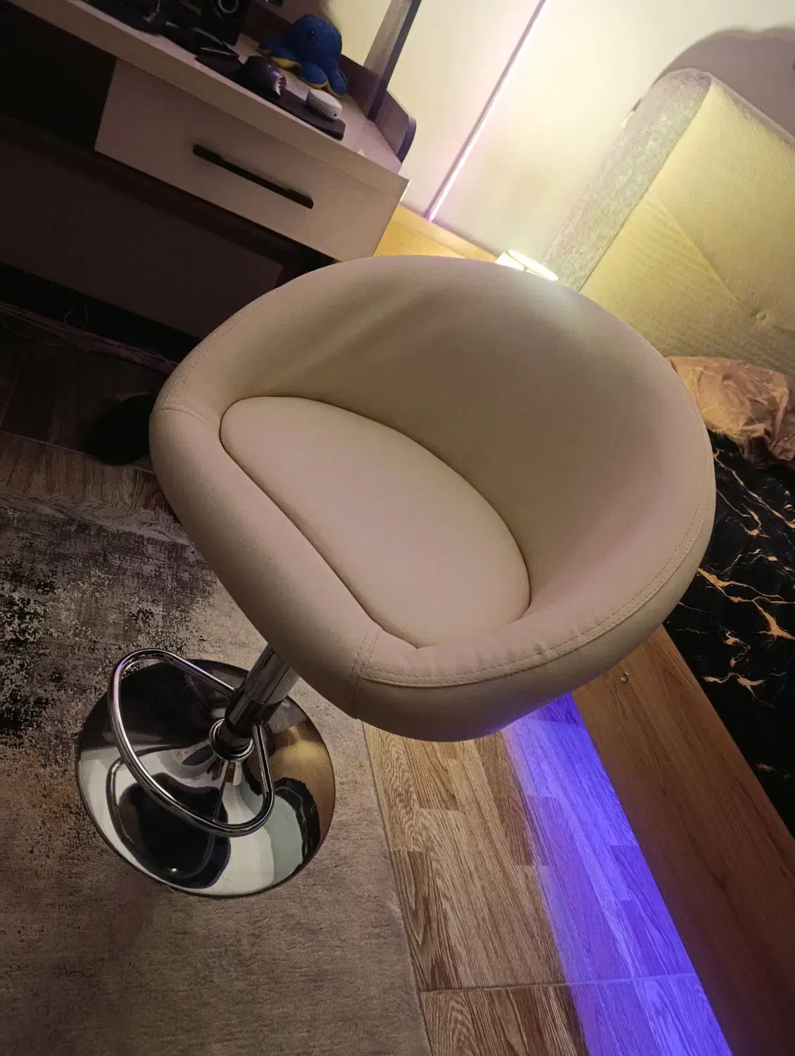 صندلی اوپن|صندلی و نیمکت|مشکین‌دشت, |دیوار