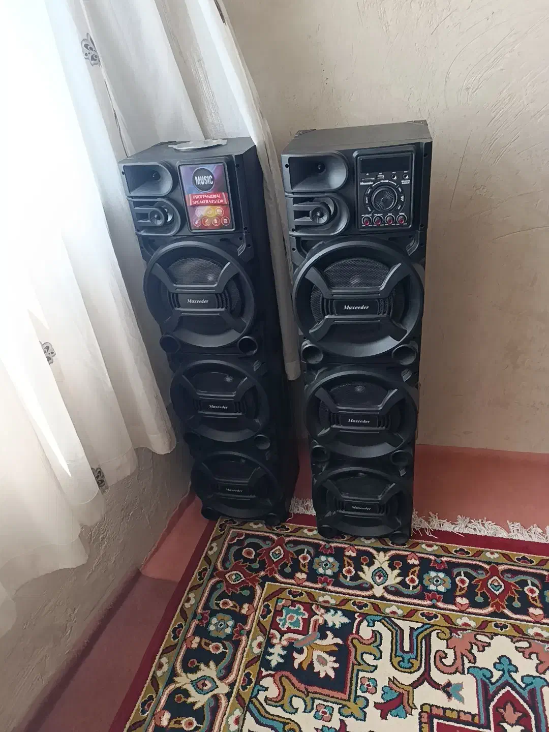 باهم|تلویزیون و پروژکتور|مرند, |دیوار