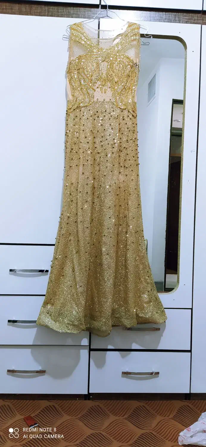 لباس های مجلسی در حد نو|لباس|خمینیشهر, |دیوار