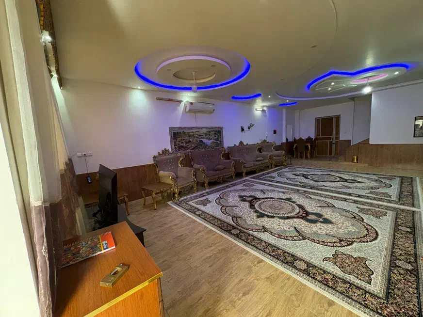 ویلاییدو طبقه ، طبقه همکف ۳ خواب|فروش خانه و ویلا|کازرون, |دیوار