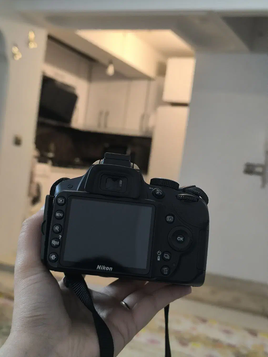 دوربین نیکون D3200 با پایه و لوازم کامل|دوربین عکاسی و فیلمبرداری|تهران, فلسطین (میدان انقلاب)|دیوار