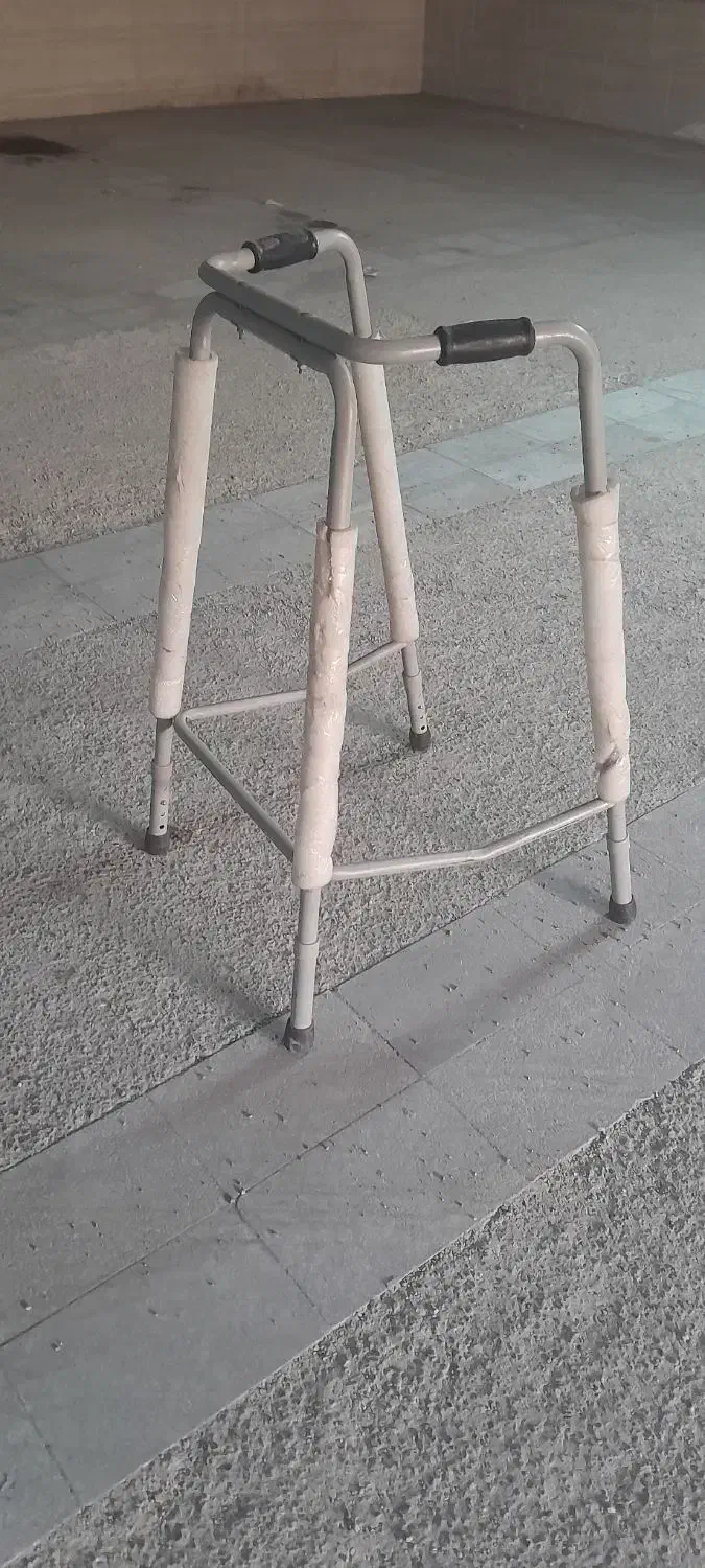 فروش فوری واکر|پزشکی|صدرا-فارس, فاز ۱|دیوار