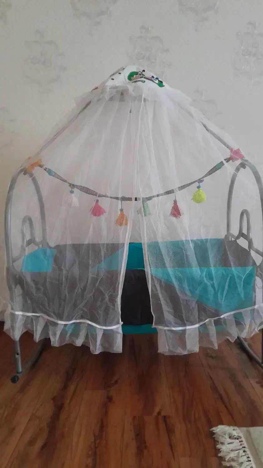 گهواره|تخت و سرویس خواب|شاهین‌شهر, مخابرات (شهید بهشتی)|دیوار