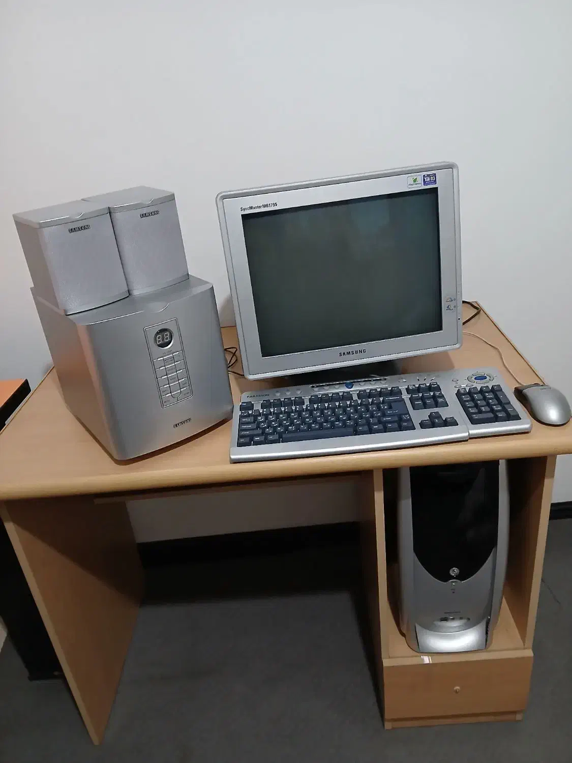 رایانه|رایانه رومیزی|شیراز, احمدآباد|دیوار