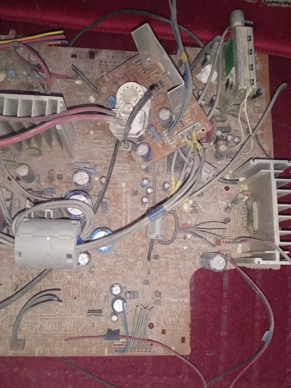 تلوزیون قدیمی|کلکسیون اشیاء عتیقه|کرمانشاه, |دیوار