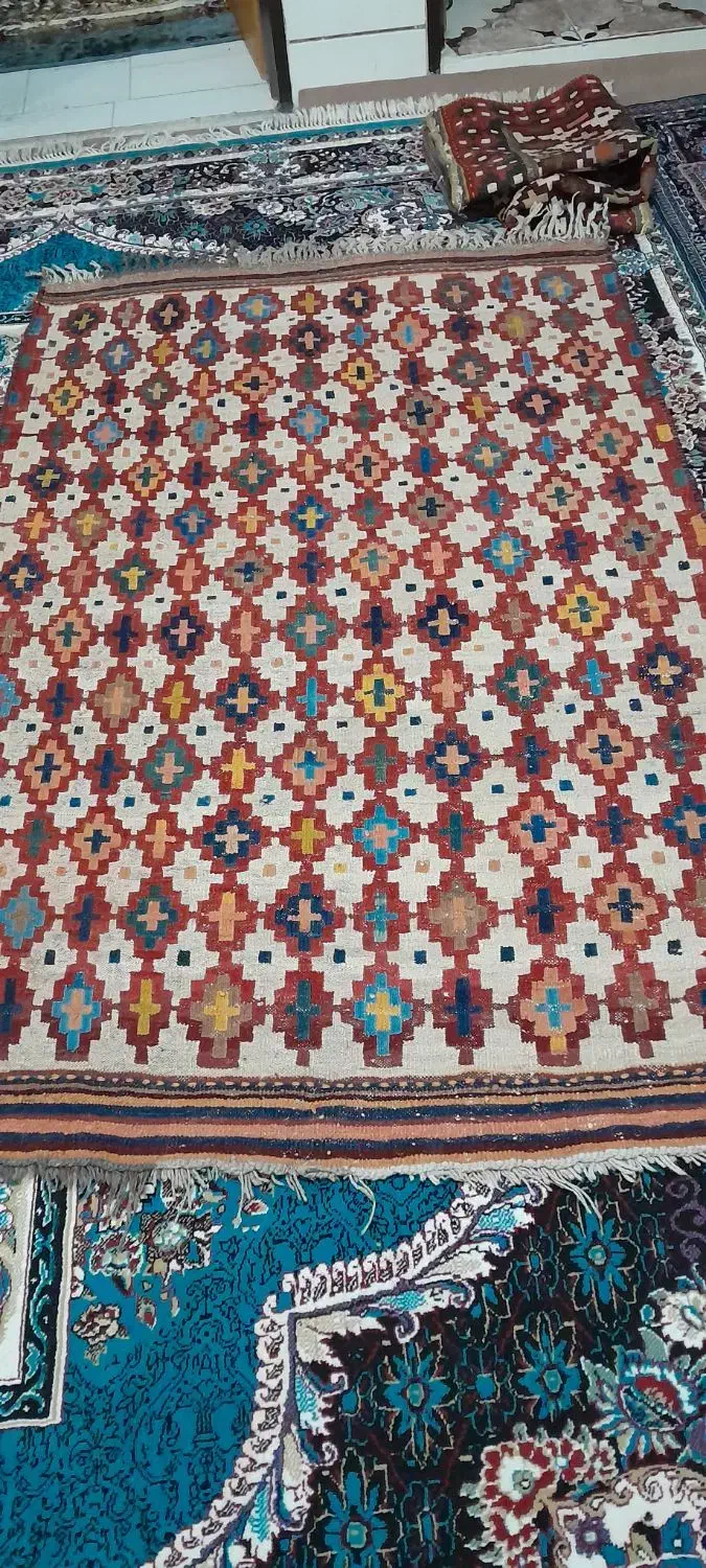 گلیم دست بافت نو هست|گلیم، جاجیم، گبه|شهرکرد, |دیوار