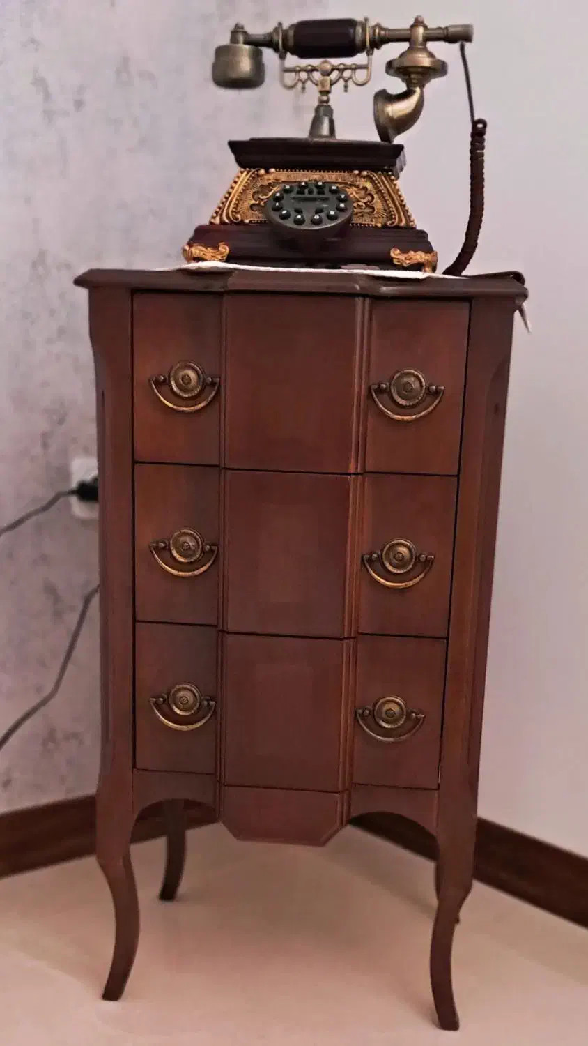 میز تلفن|میز تلفن|آمل, |دیوار