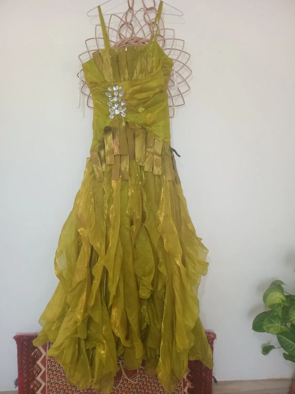 لباس مجلسی درحدنو فقط فقط یک بار پوشیده شده|لباس|اطاقور, |دیوار