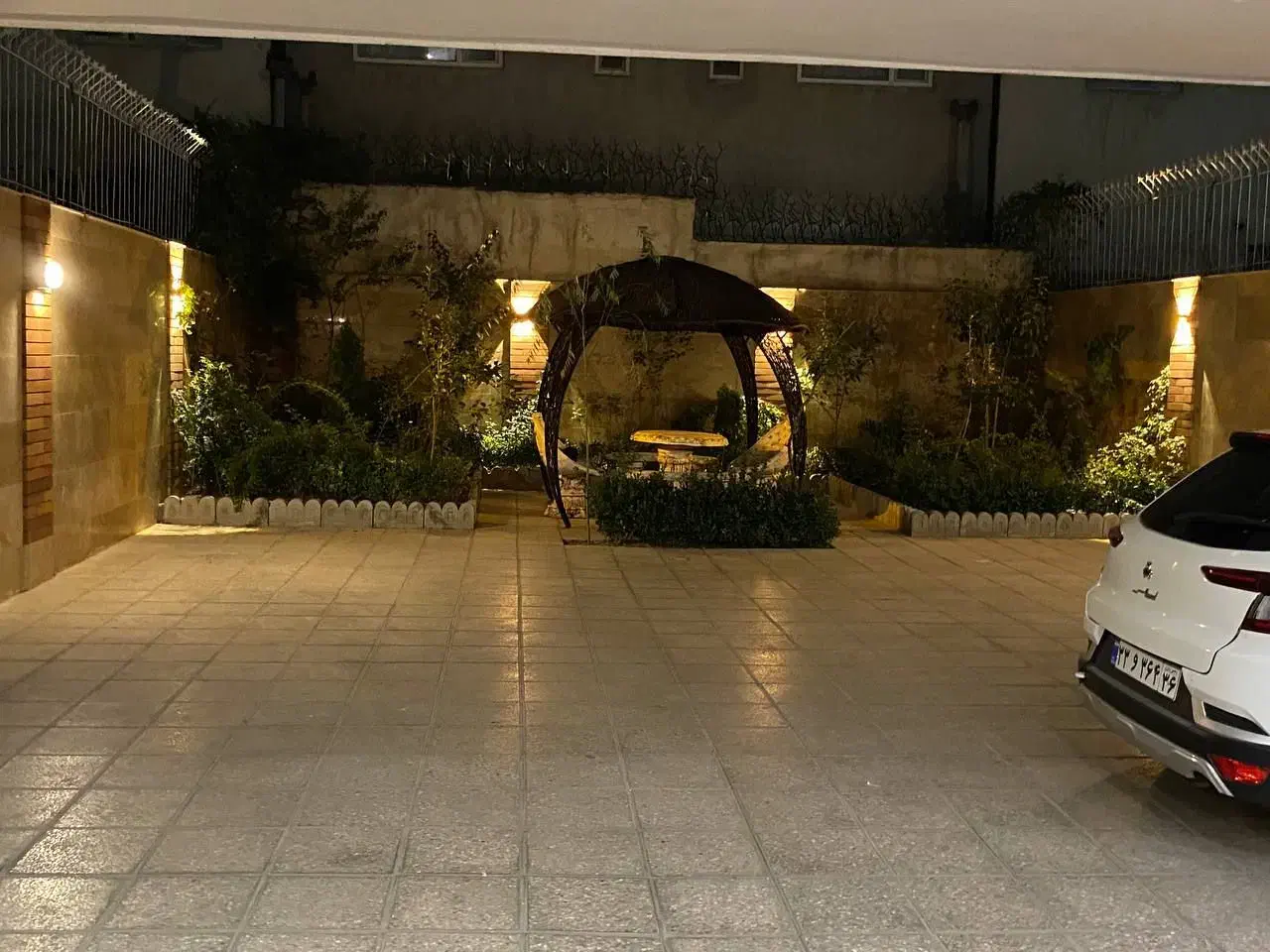 تک. واحدی فول|فروش آپارتمان|مشهد, امیریه|دیوار