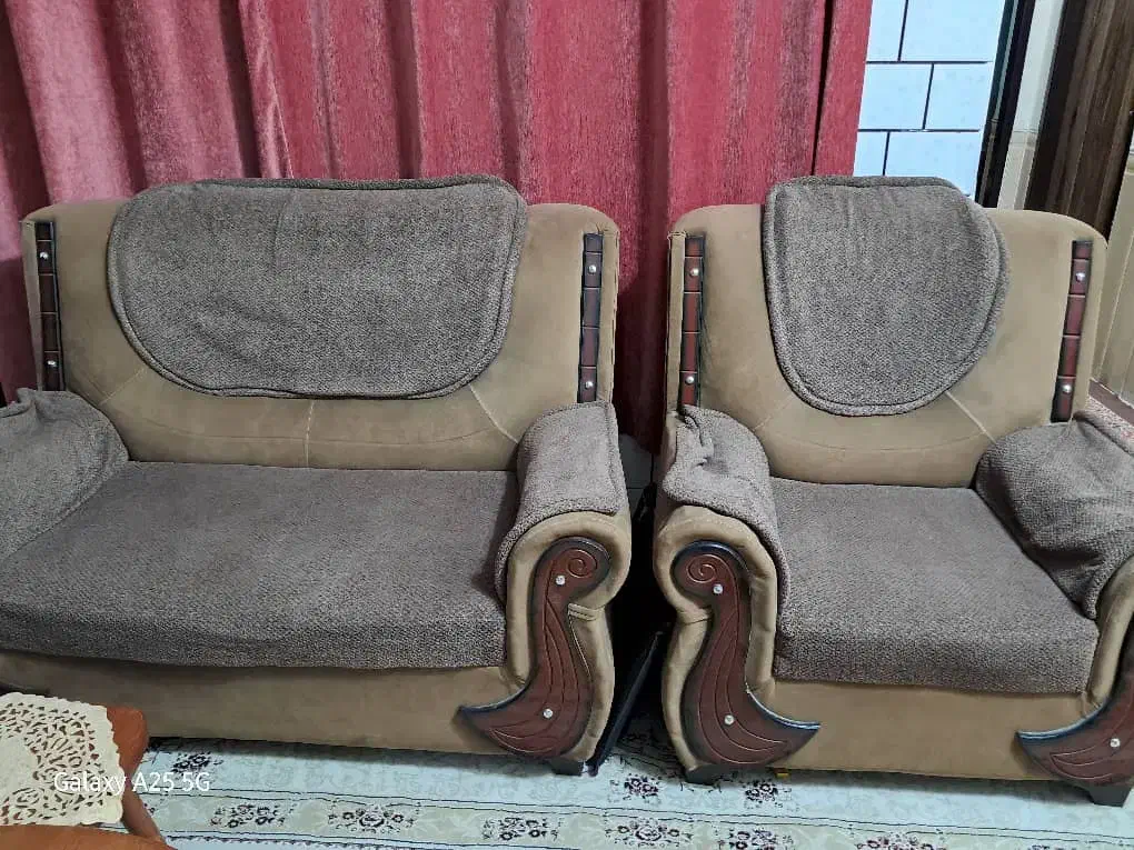 مبل|مبلمان خانگی و میز عسلی|کاشان, میدانگاه آقا|دیوار