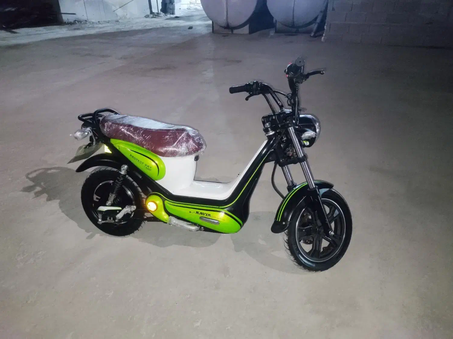 موتور برقی est4 صفر باسند باتری تایلندی|موتورسیکلت|تهران, دولاب|دیوار