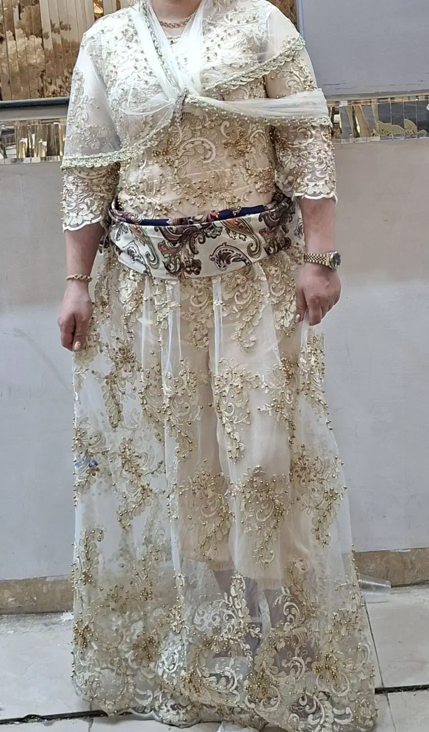 لباس سقزی|لباس|کرمانشاه, |دیوار