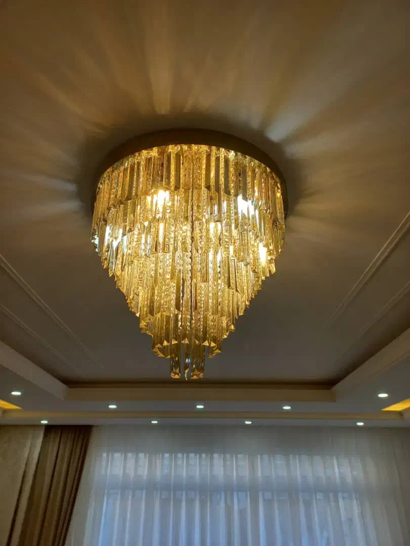 لوستر کریستالی در حد نو نو ۷ طبقه|لوستر و چراغ آویز|گلپایگان, |دیوار