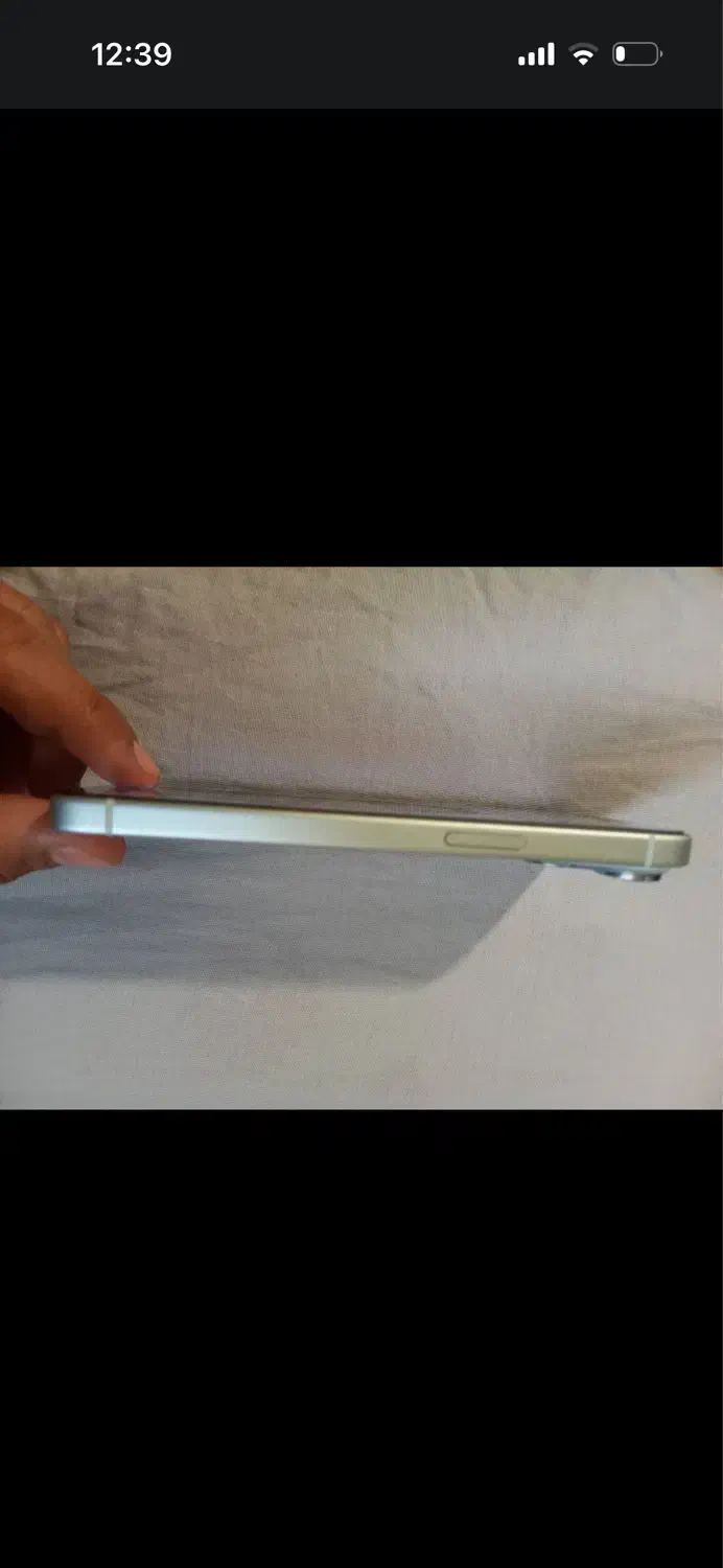 ایفون ۱۵ نرمال ۱۲۸ گیگ معاوضه میکنم|موبایل|شیراز, شهرک بزین|دیوار