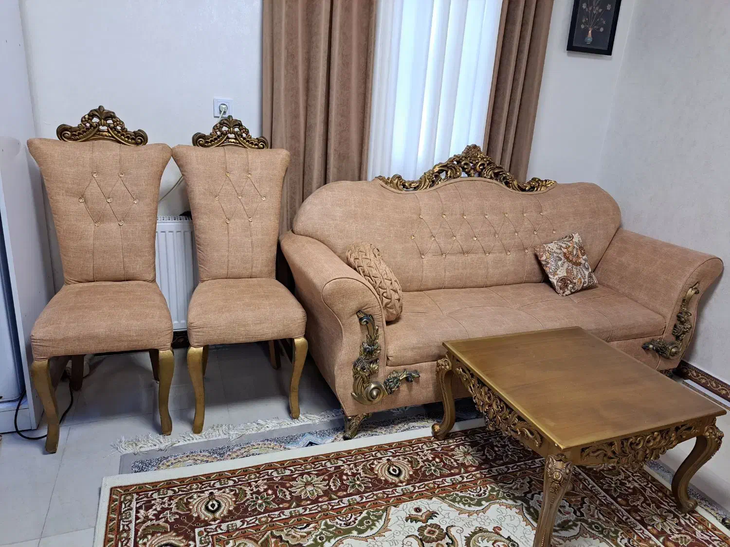 مبل ۱۲ نفره با ۲ عدد فرش ۶ متری|مبلمان خانگی و میز عسلی|رشت, دیانتی|دیوار