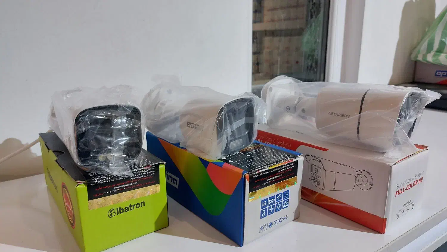 دوربین مداربسته میکروفون دار و دزدگیر چکی|دوربین مداربسته|کاشان, پشت شهربانی|دیوار