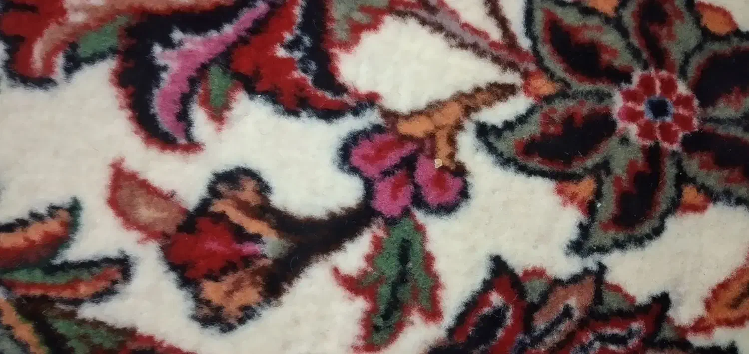 فرش گل ابریشم شاهین دژ|فرش|هشتگرد, فاز ۳ مهستان|دیوار