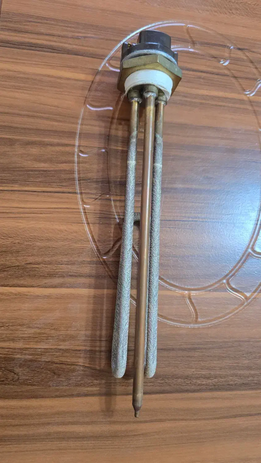 المنت آبگرمکن برقی به همراه ترموستات|آبگرمکن، پکیج، شوفاژ|مشهد, گلبرگ|دیوار