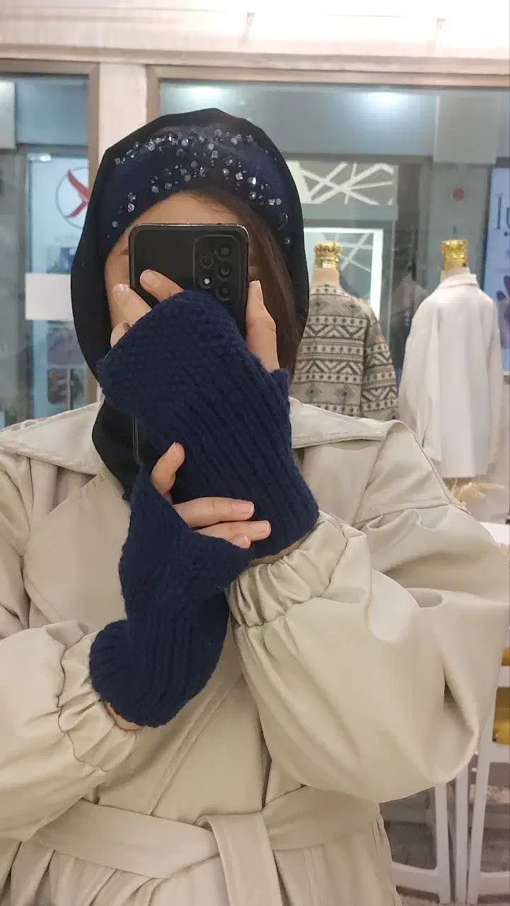 ورق بزنین ست روسری کارشده وست هد ودستکش بافت|لباس|قم, هنرستان|دیوار