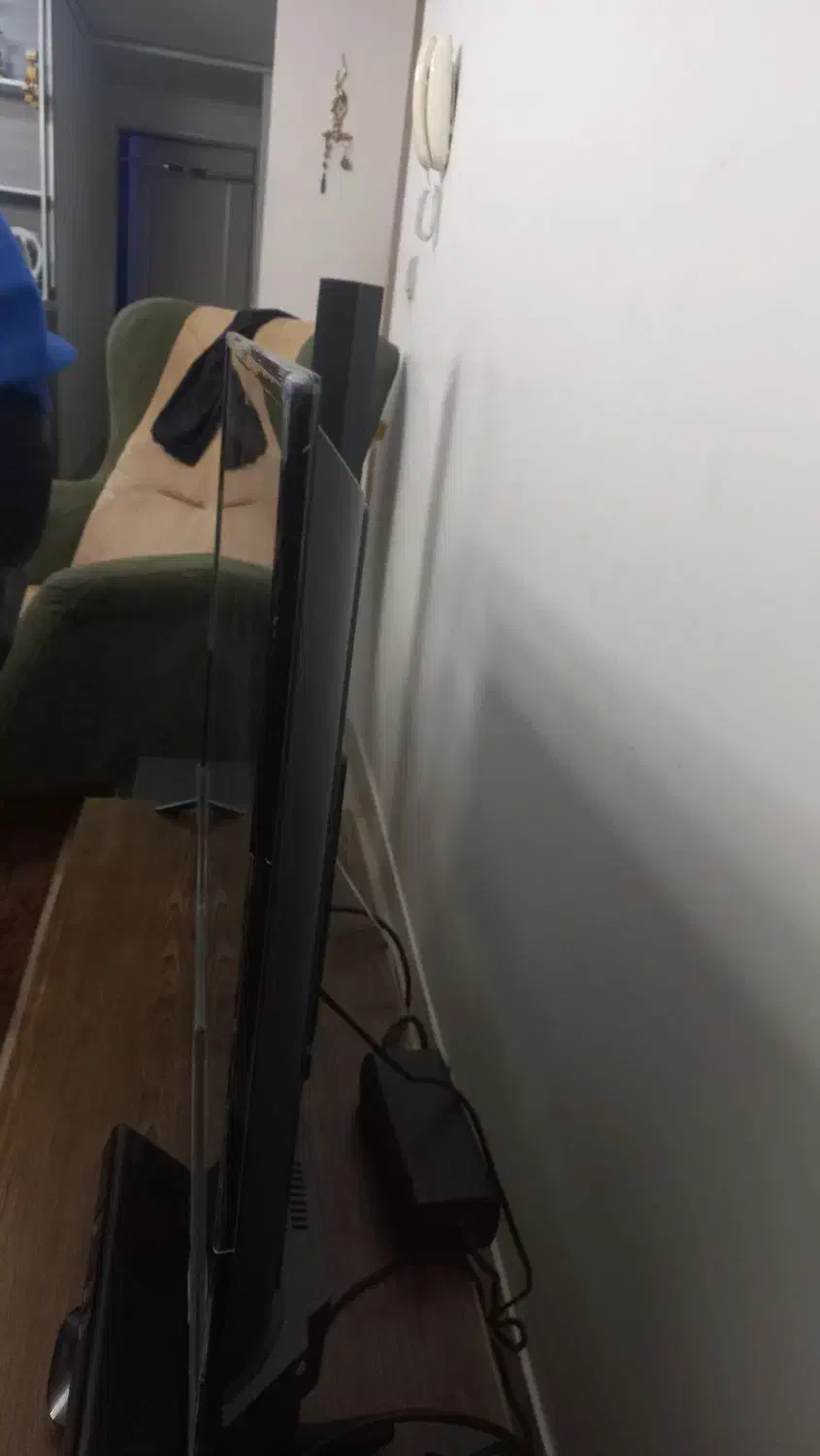 تلویزون ۴۳ ال ای دی اچ دی|تلویزیون و پروژکتور|چهارباغ, |دیوار